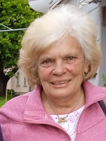 Erika Knobloch